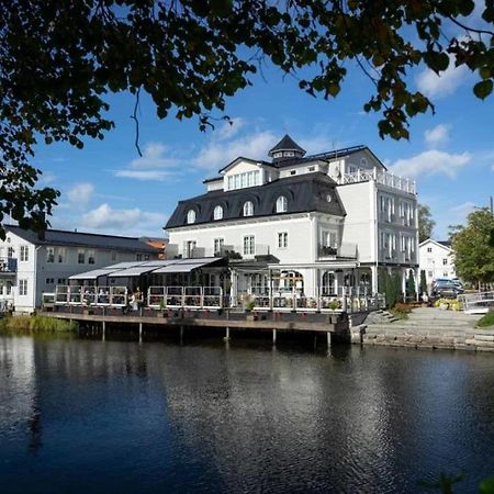 Atellet Hotell Norrtälje Extérieur photo