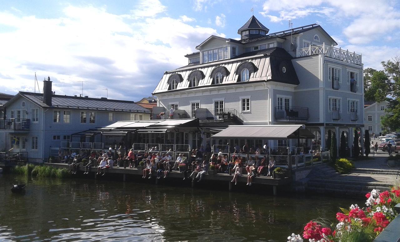 Atellet Hotell Norrtälje Extérieur photo